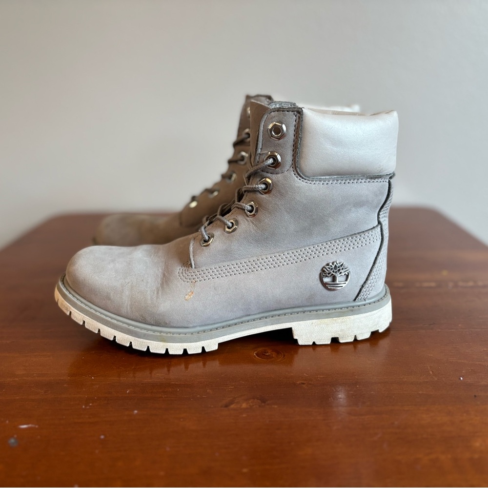 Timberland Gray Leather Boots size 7